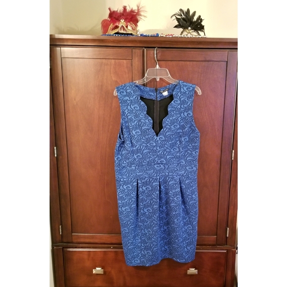 VENUS Dresses & Skirts - 🧨VENUS Scalloped Dress